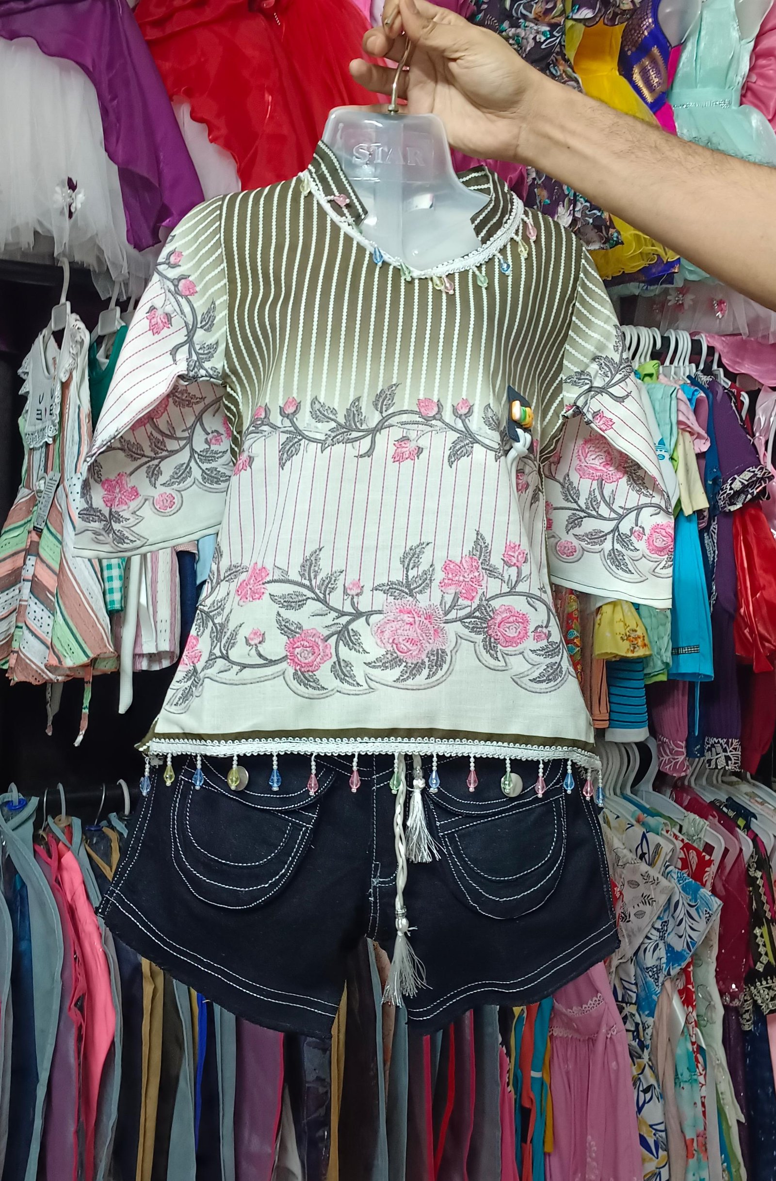 Hot pant Top 20x30