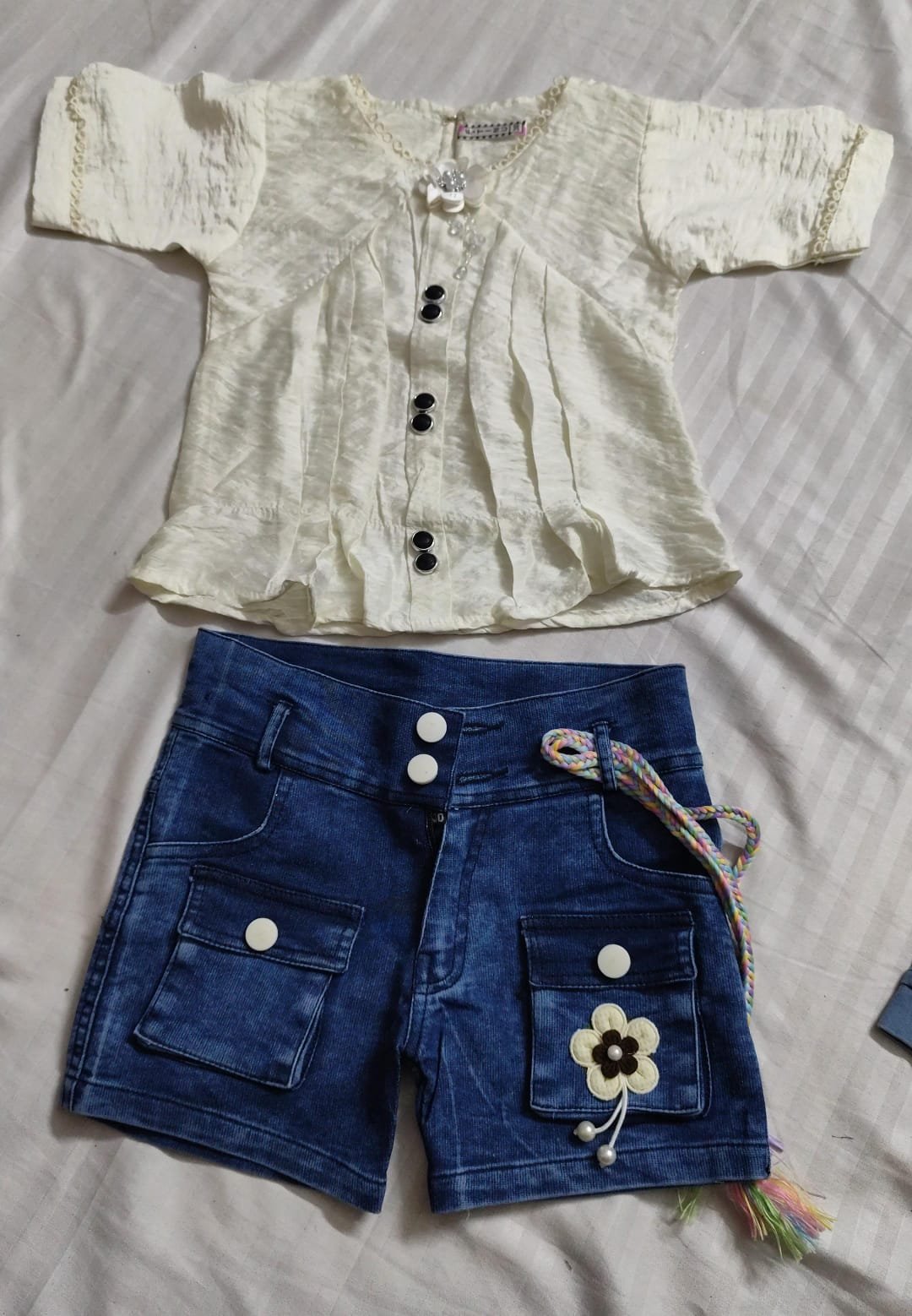 Hot pant Top 20x30